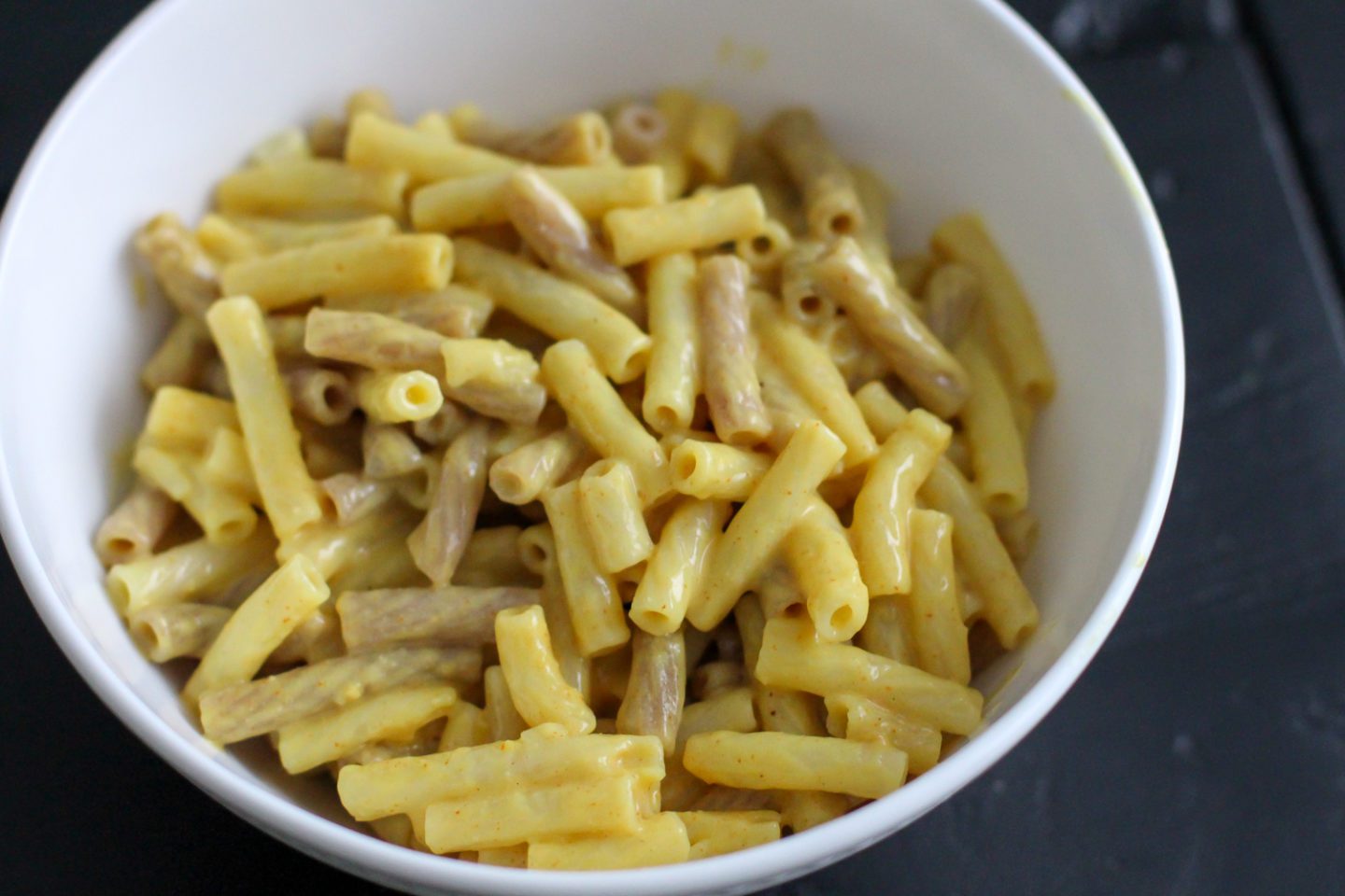 This vegan mac and cheese powder is quick and easy 