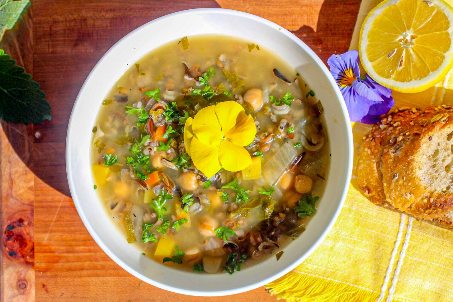 Susan_Cooks_Vegan_Lemony_Chickpea_Wild_Rice_with Parsly_and_Edible_Flowers
