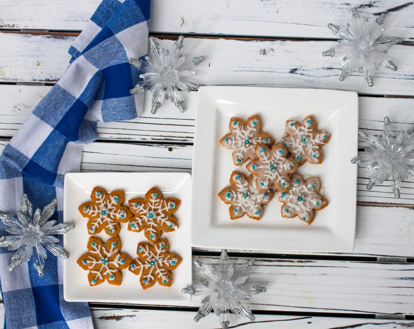 Vegan-Maple-Cinnamon-Snowflake-Cookies